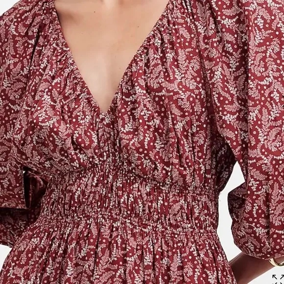 Puff-Sleeve V-Neck Mini Dress in Paisley Floral - Picture 5 of 8